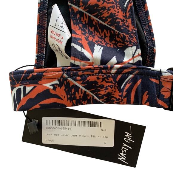 Nasty Gal Leaf Print V-Neck Beach Swimwear Bikini Top Size 2 NWT - Picture 7 of 9